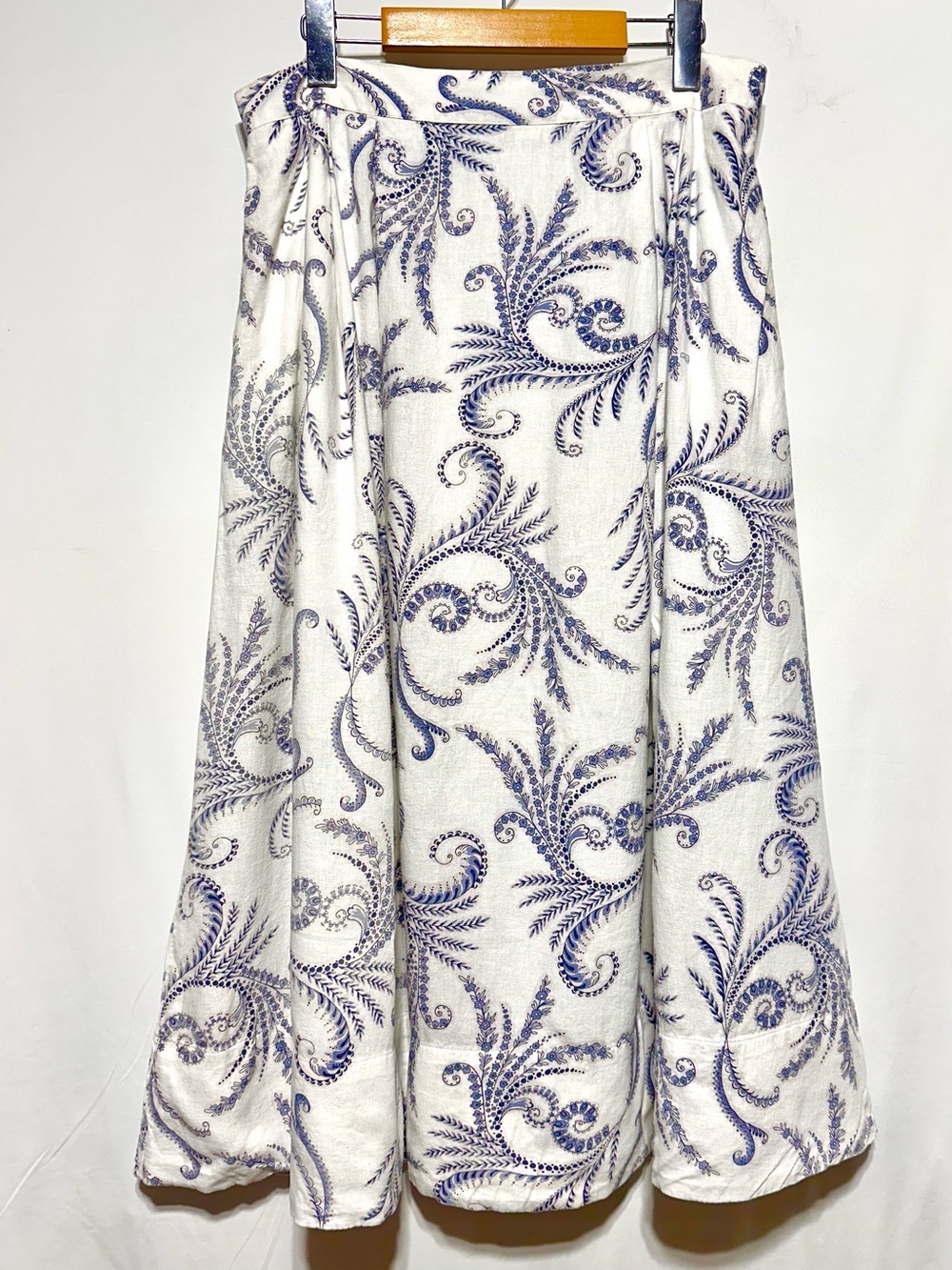 Banana Republic Linen Blend Blue Paisley Drop Waist Midi Skirt Size 10